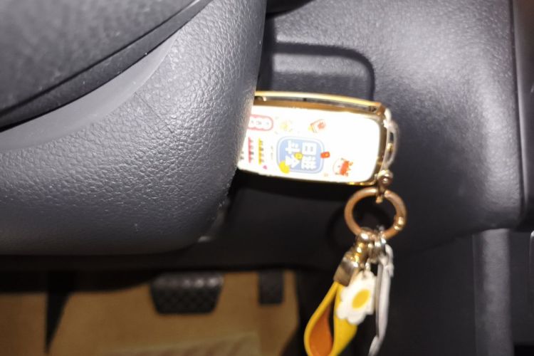 Volkswagen Polo 2015 car image #11