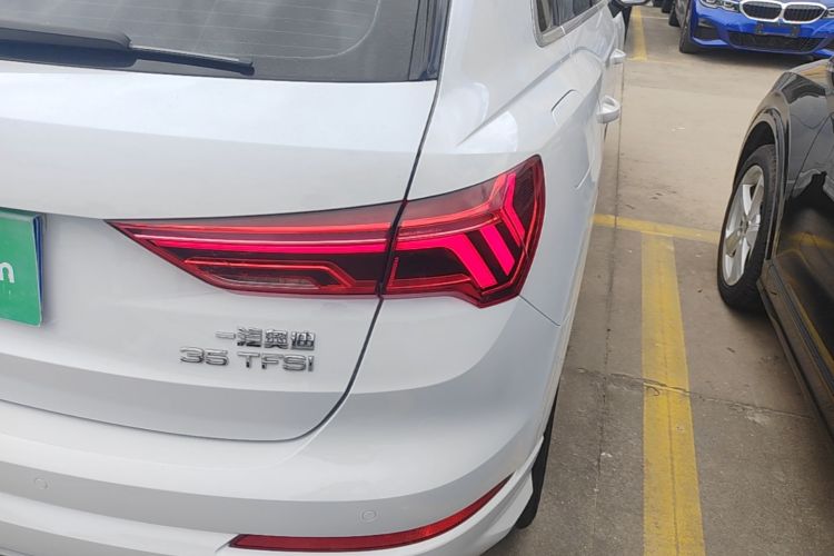 Audi Q3 2023 #8 Audi Q3 2023 car image #8