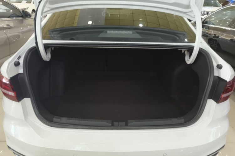 Volkswagen Lavida 2022 car image #19