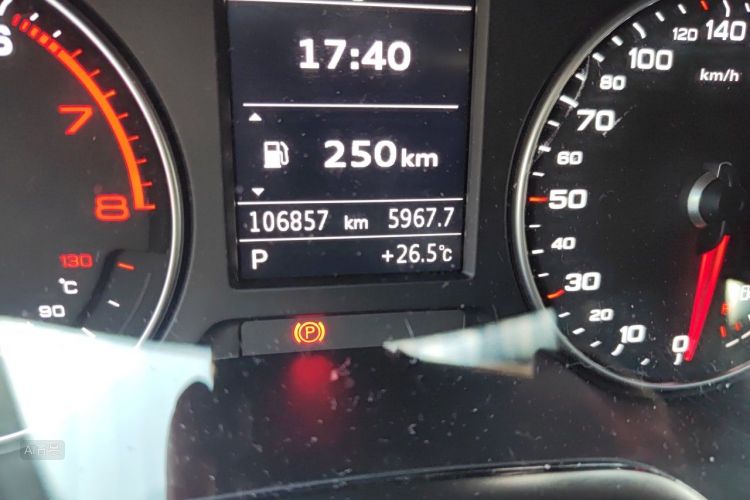 Audi A3 2019 car image #14