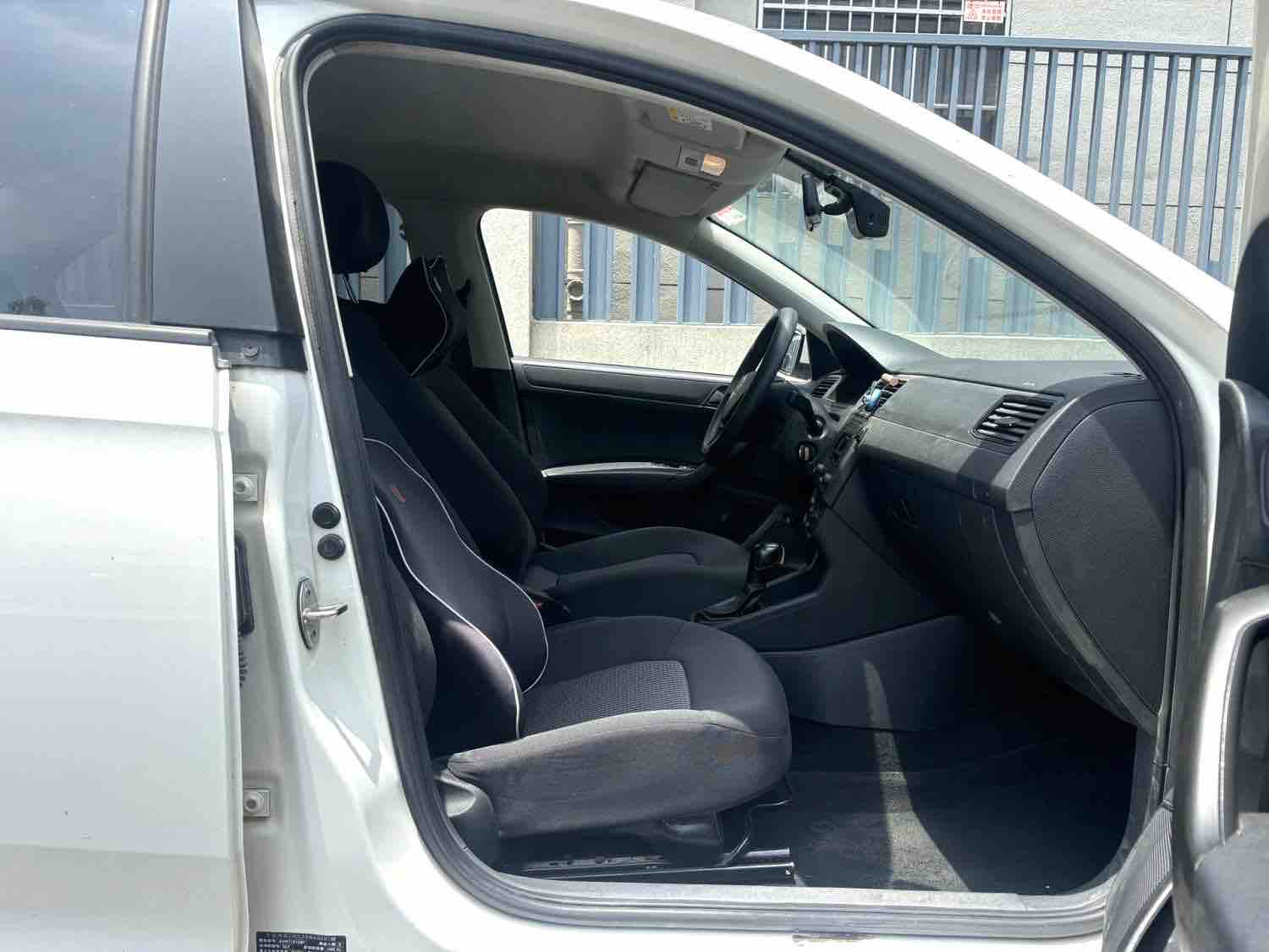 Volkswagen Santana 2019 car image #7