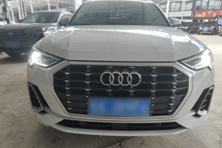 Audi Q3 2023 #3 Audi Q3 2023 car image #3