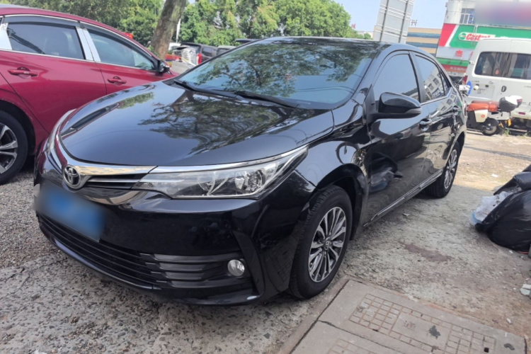 Toyota Corolla 2018 car image #2