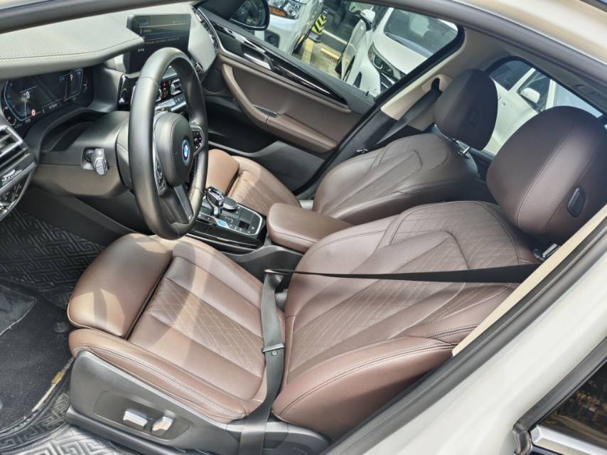 BMW iX3 2021 car image #6
