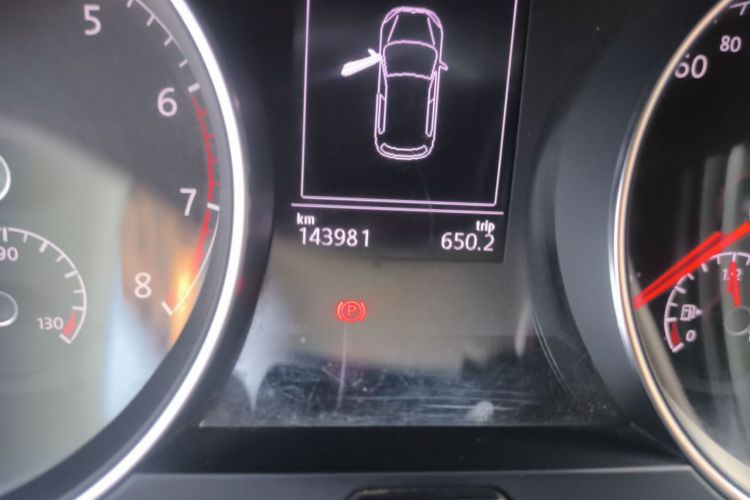 Volkswagen Golf 2015 car image #10