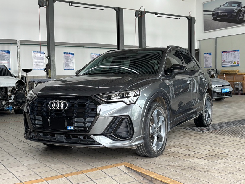 Audi Q3 2022 Audi Q3 2022 car image