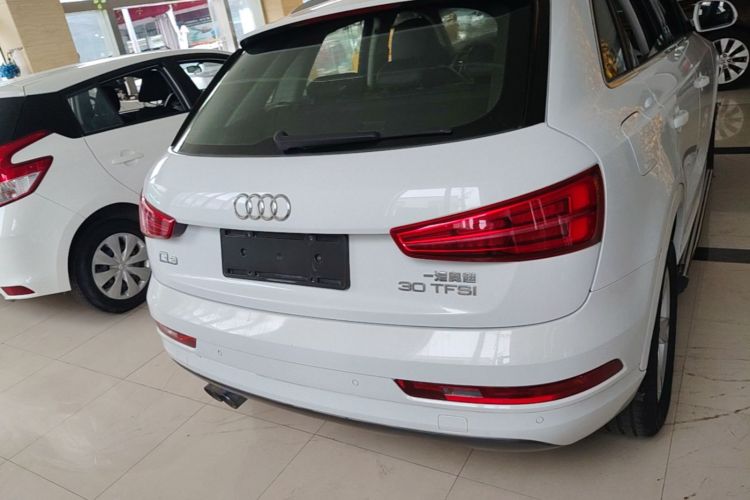 Audi Q3 2017 #6 Audi Q3 2017 car image #6