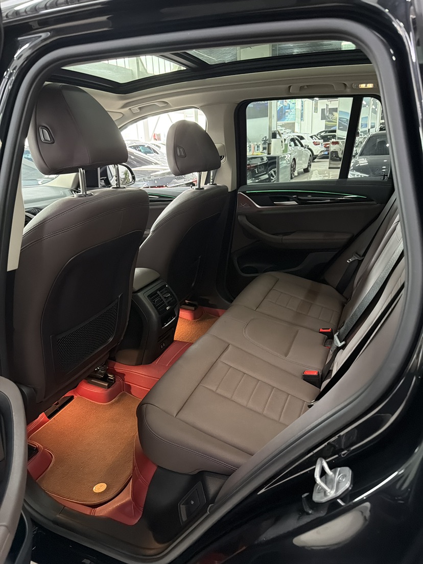 BMW X3 2021 car image #3