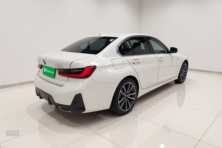 BMW 3 Series 2024 car image #7