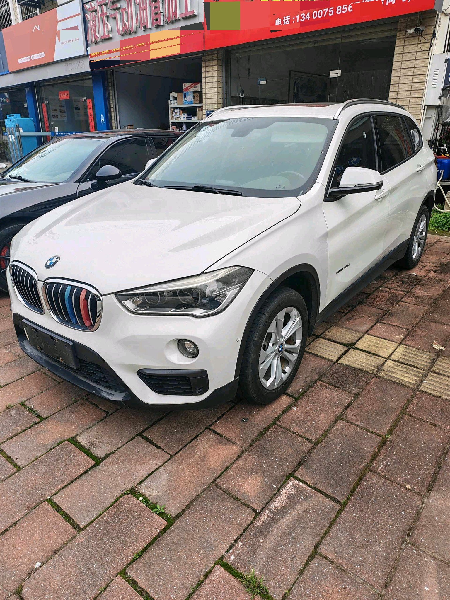 2017 2017 car image