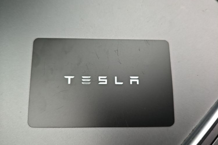 Tesla Model Y 2023 #9 Tesla Model Y 2023 car image #9