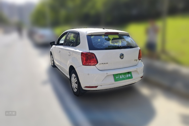 Volkswagen Polo 2019 car image #5