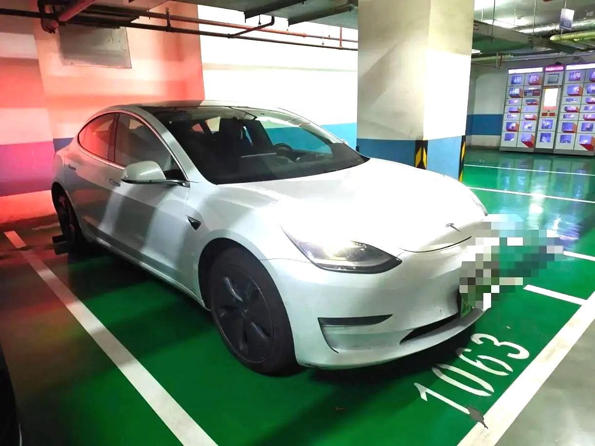 Tesla Model 3 2020 #2 Tesla Model 3 2020 صورة سيارة #2