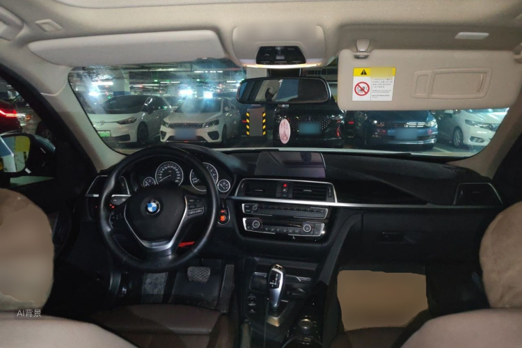 BMW 3 Series 2018 car image #11