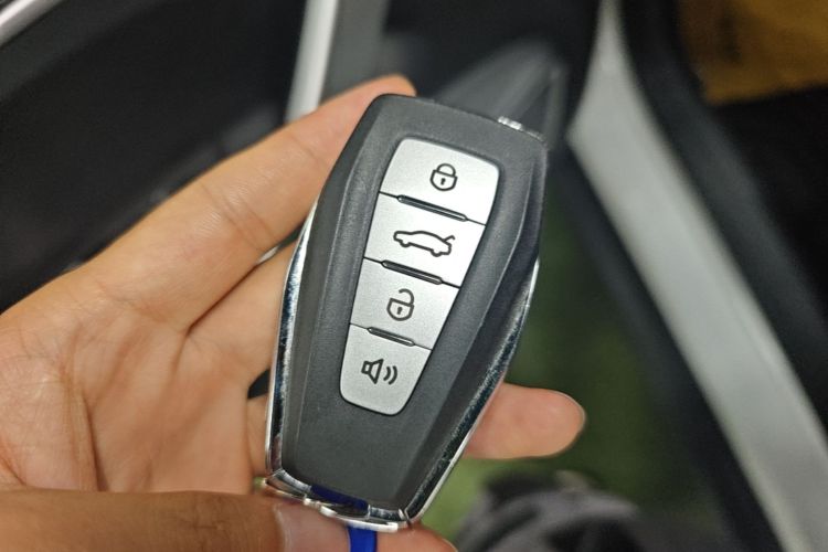 GEELY Coolray 2025 car image #9