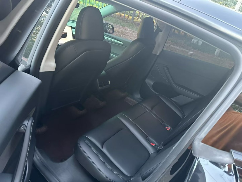 Tesla Model Y 2022 car image #6