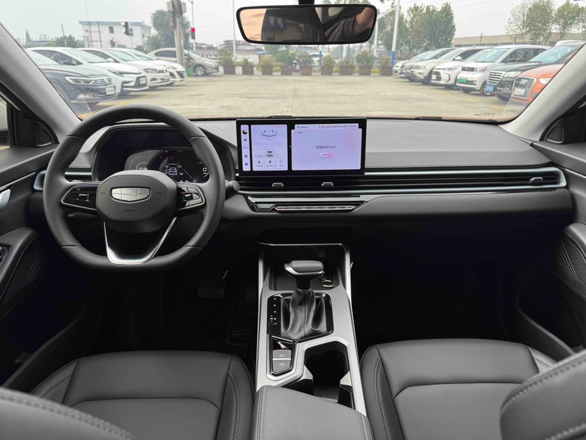 GEELY Emgrand 2025 immagine di auto #5