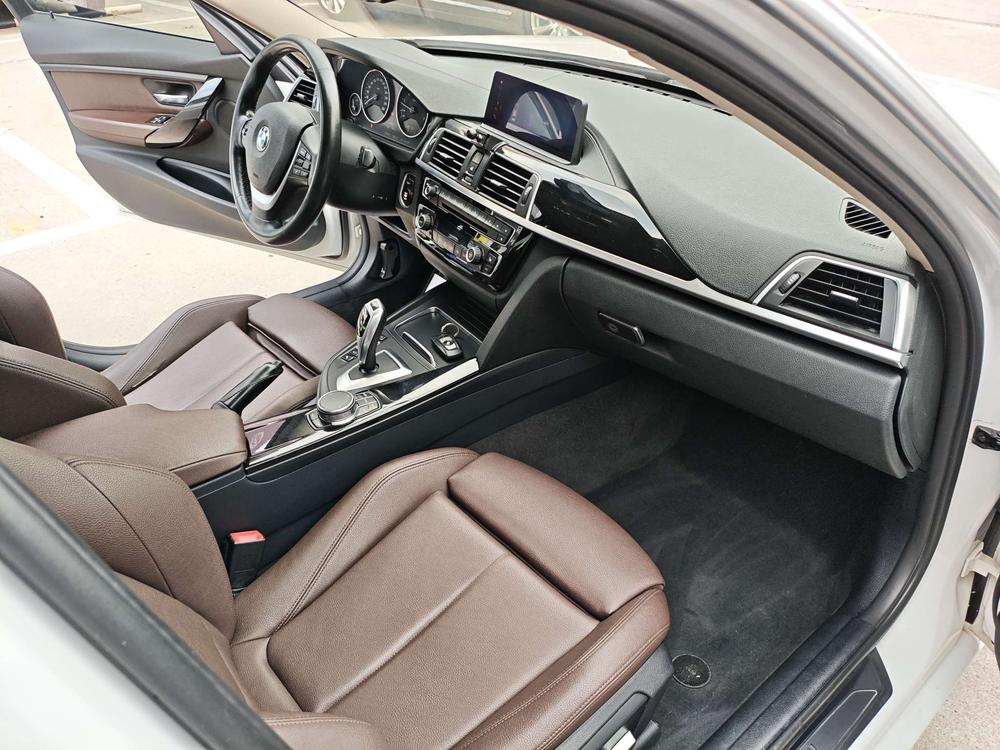 BMW 3 Series 2019 #7 BMW 3 Series 2019 car image #7