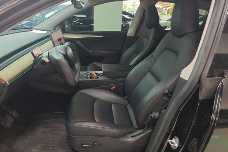 Tesla Model Y 2023 #15 Tesla Model Y 2023 car image #15