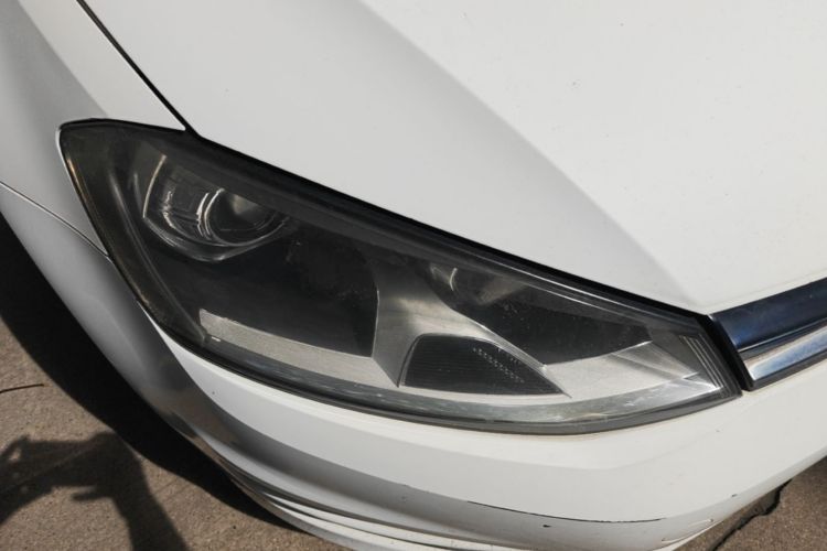 Volkswagen Golf 2015 car image #8