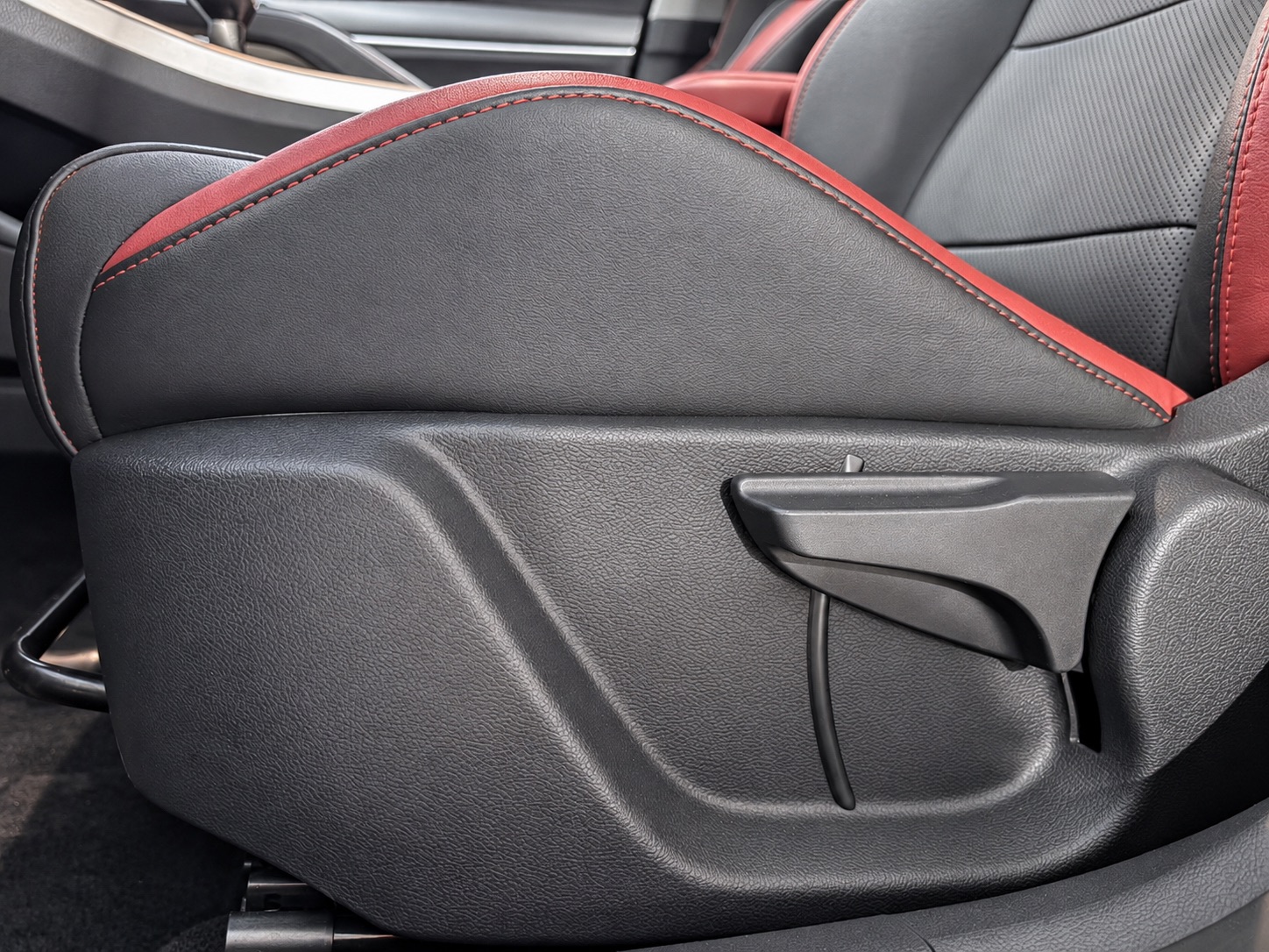 GEELY Coolray 2022 #14 GEELY Coolray 2022 car image #14