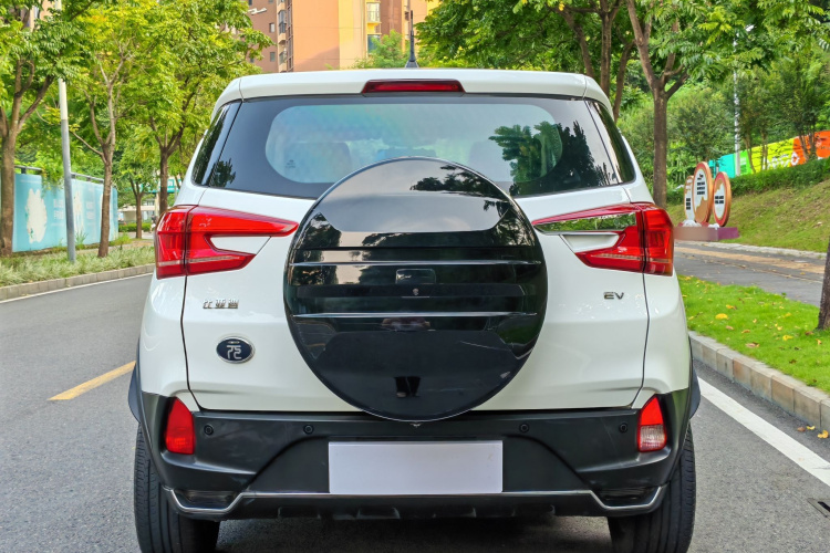 BYD Yuan New Energy 2019 imagen de coche #8