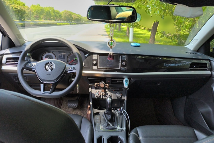 Volkswagen Lavida 2019 #7 Volkswagen Lavida 2019 car image #7