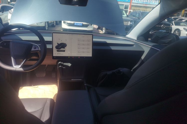 Tesla Model 3 2024 #13 Tesla Model 3 2024 car image #13