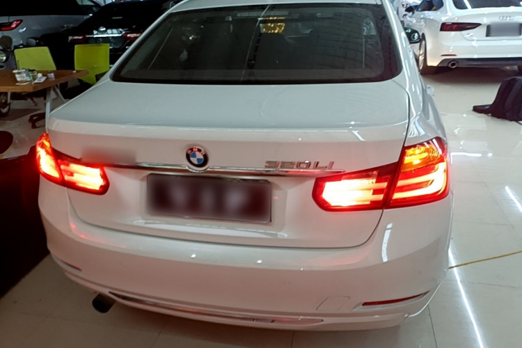 BMW 3 Series 2015 #6 BMW 3 Series 2015 car image #6