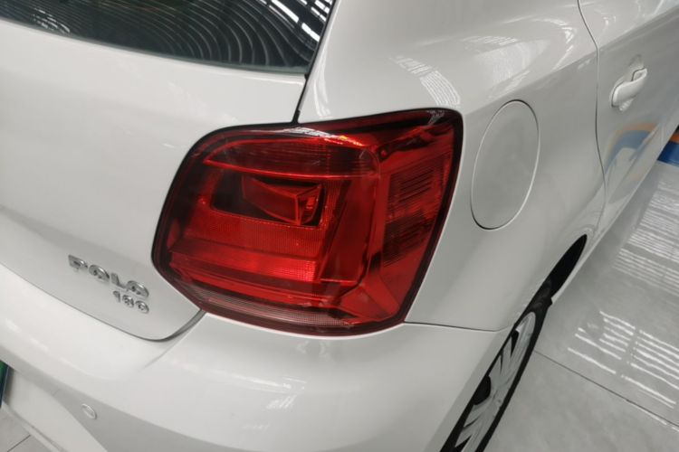 Volkswagen Polo 2019 car image #8