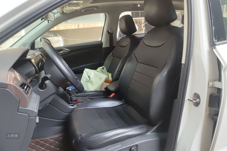 Volkswagen Tharu 2020 car image #17