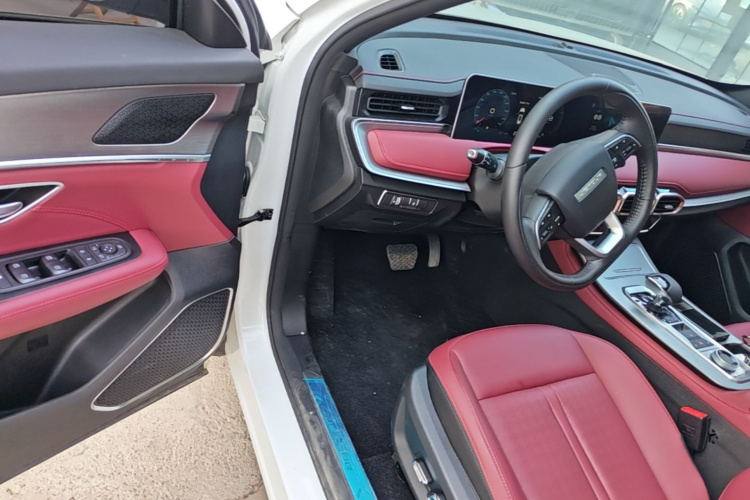 Jetour X70 PLUS 2026 car image #16