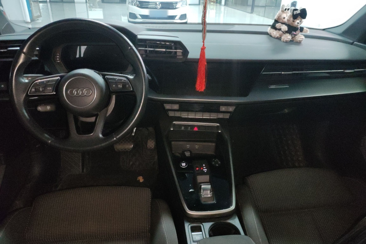 Audi A3 2021 immagine di auto #11