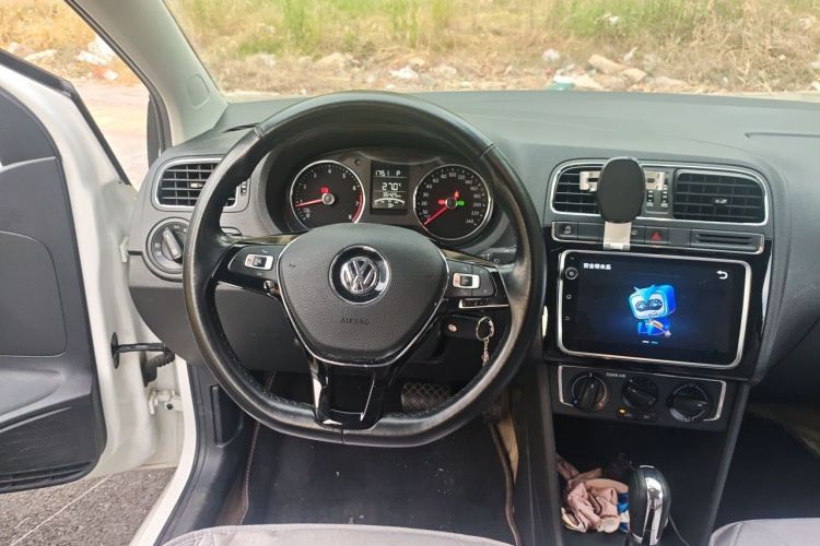 Volkswagen Polo 2018 #11 Volkswagen Polo 2018 car image #11