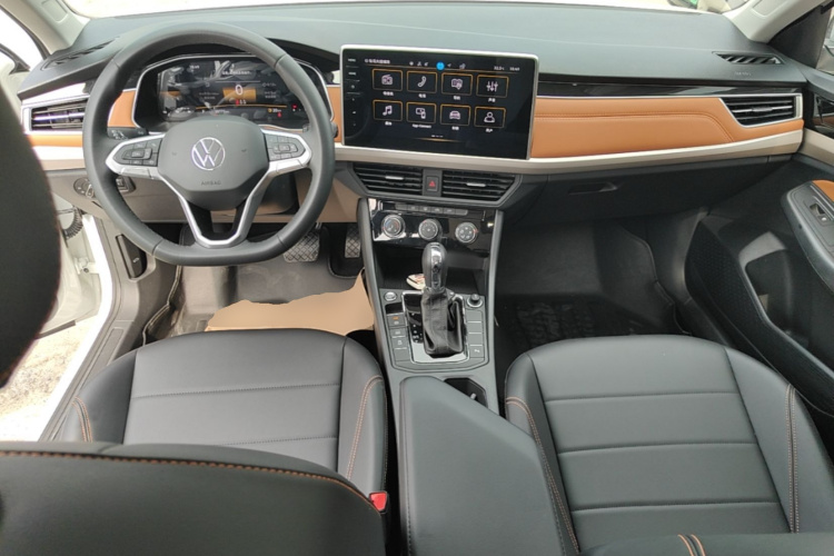 Volkswagen Bora 2024 car image #10