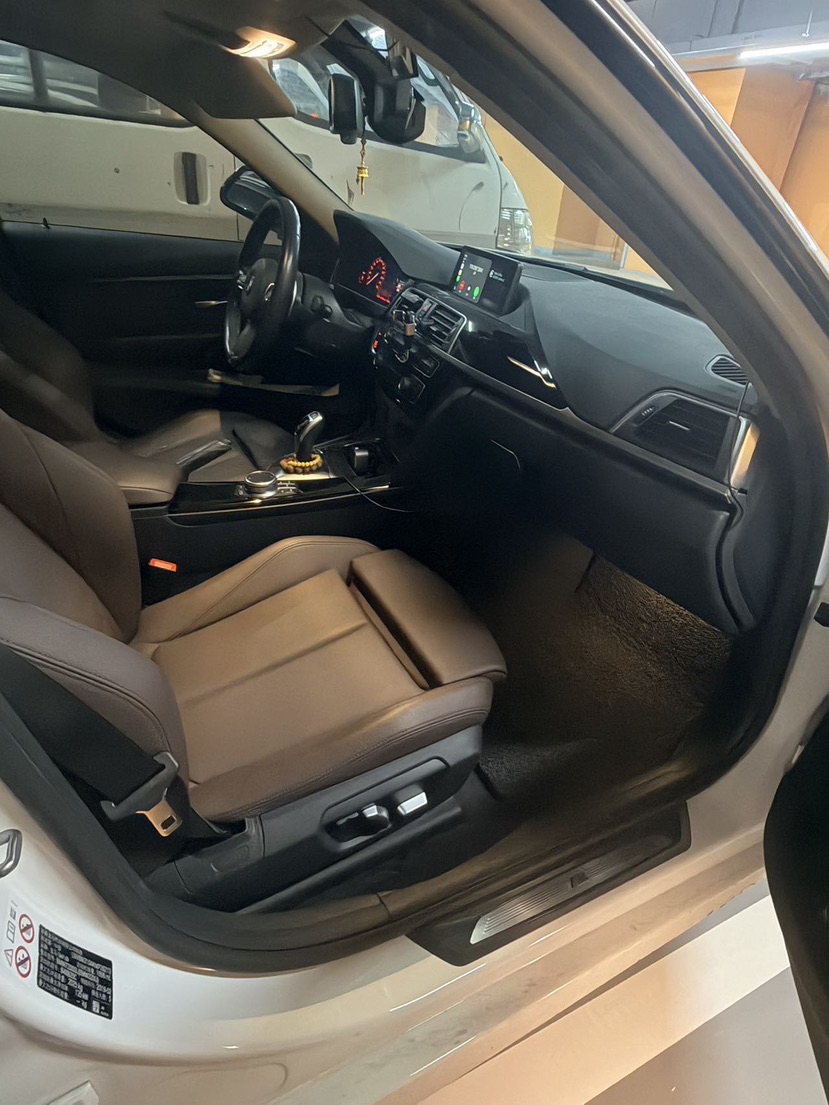 BMW 3 Series 2019 #3 BMW 3 Series 2019 car image #3