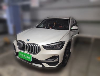 BMW X1 2020 BMW X1 2020 car image