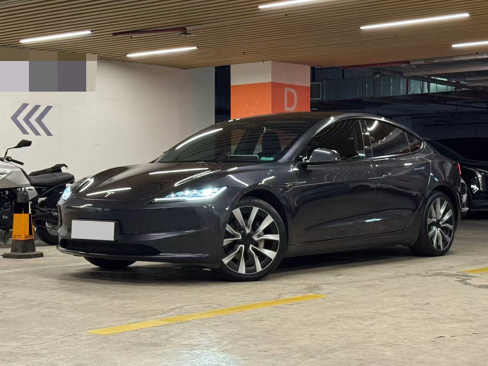 Tesla Model 3 2024 Tesla Model 3 2024 immagine di auto