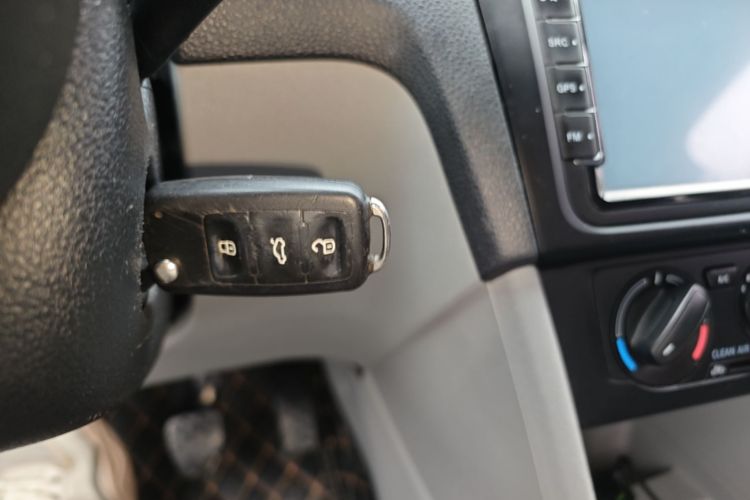 Skoda Rapid 2016 #9 Skoda Rapid 2016 image de voiture #9