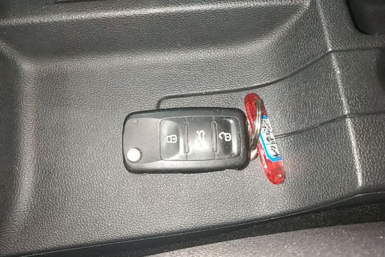 Volkswagen Santana 2017 #9 Volkswagen Santana 2017 car image #9