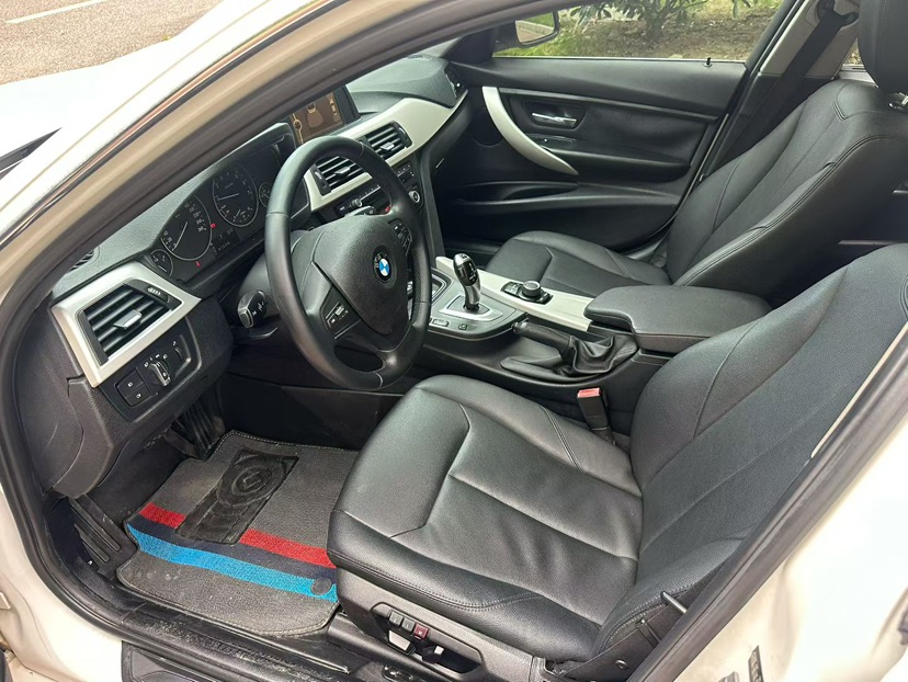 BMW 3 Series 2013 car image #8