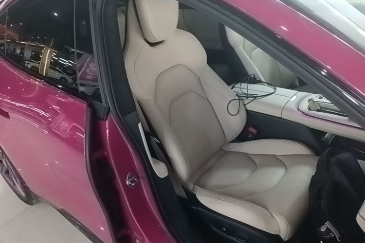 MI SU7 2025 car image #24