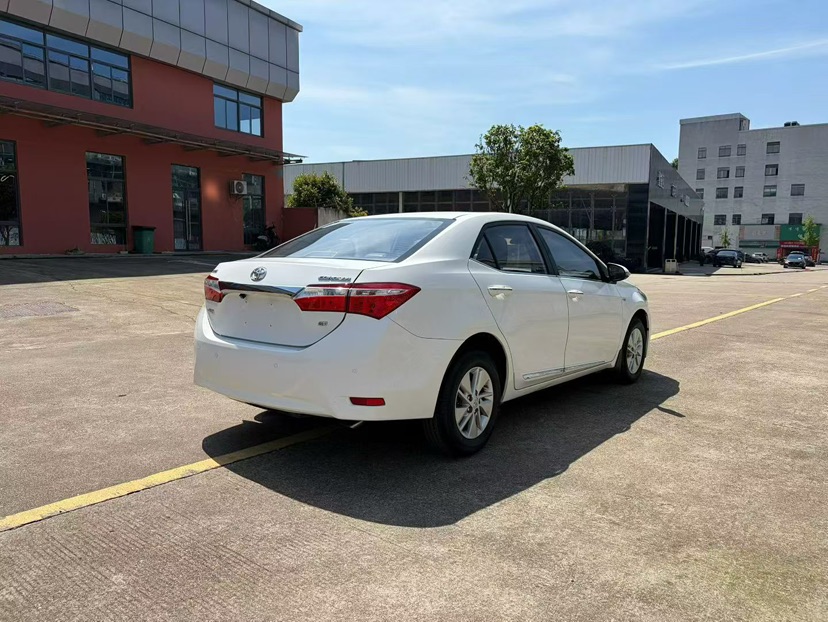Toyota Corolla 2015 #6 Toyota Corolla 2015 car image #6