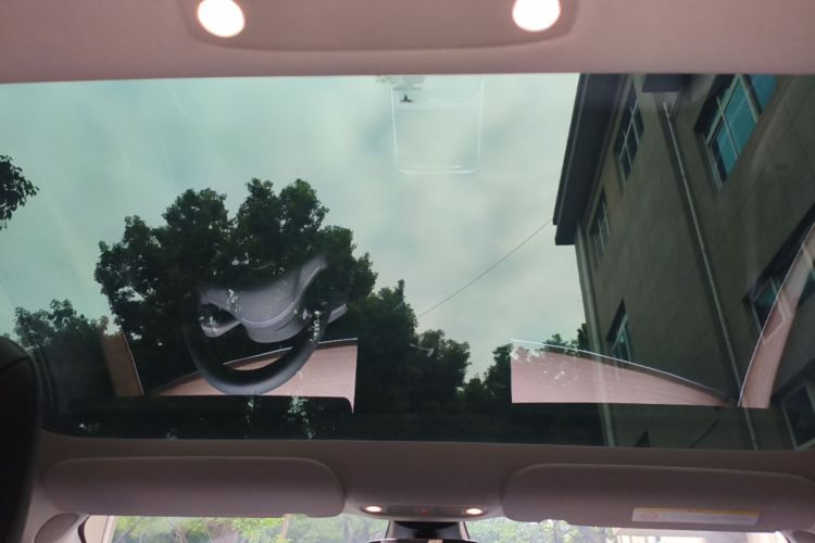 Tesla Model 3 2022 car image #20