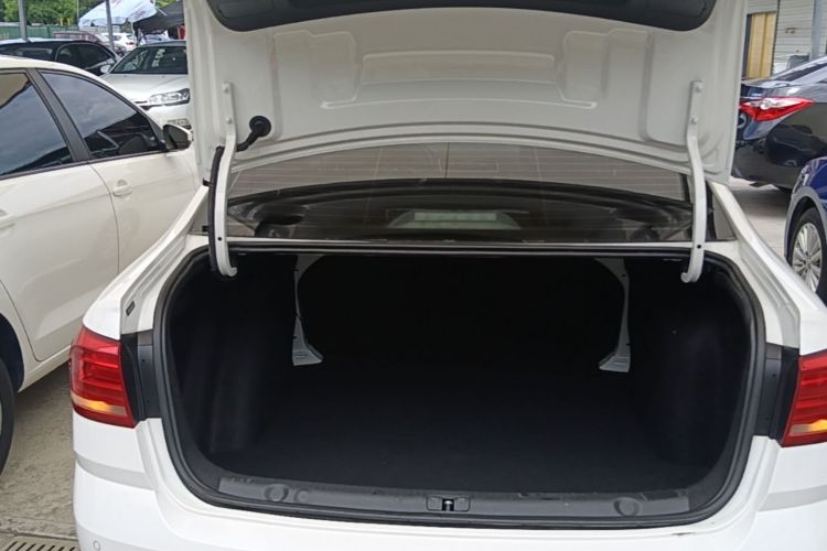 Volkswagen Lavida 2018 #19 Volkswagen Lavida 2018 car image #19
