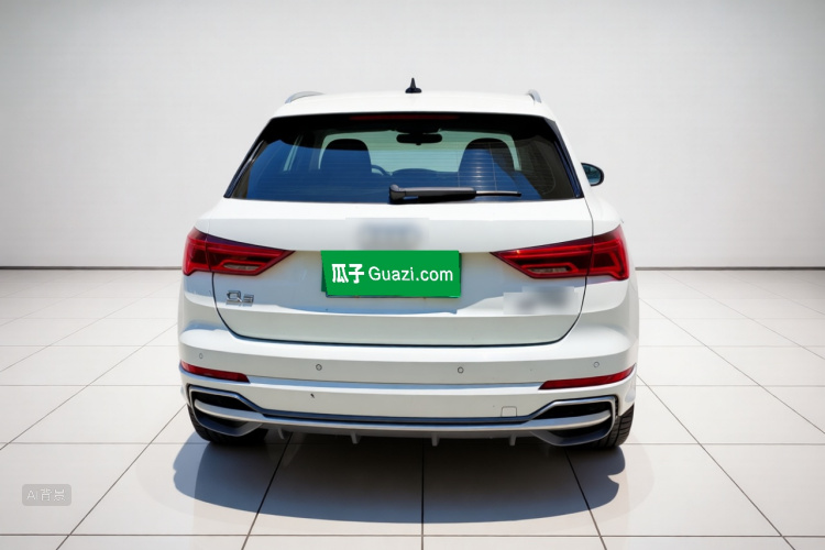 Audi Q3 2022 car image #6