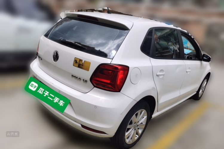 Volkswagen Polo 2015 car image #7