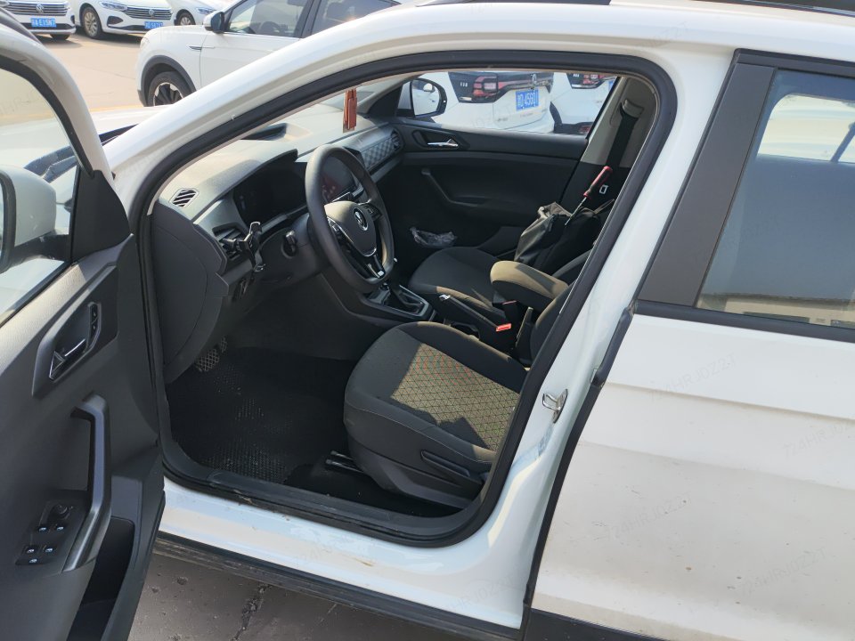 Volkswagen T-Cross 2023 #7 Volkswagen T-Cross 2023 صورة سيارة #7