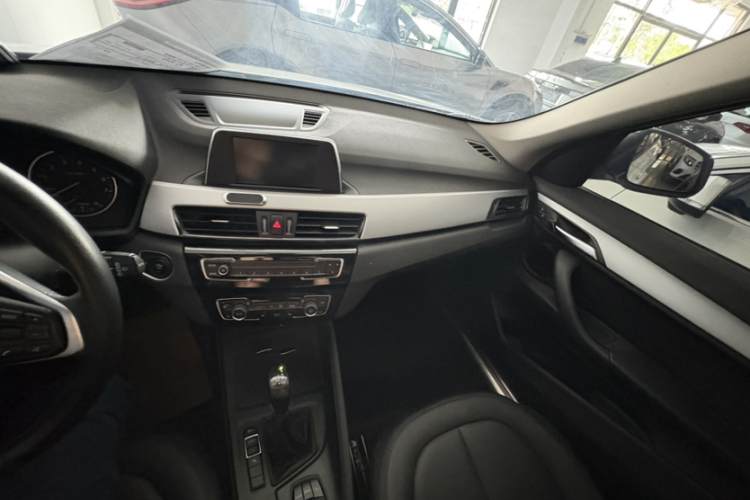 BMW X1 2017 #12 BMW X1 2017 car image #12