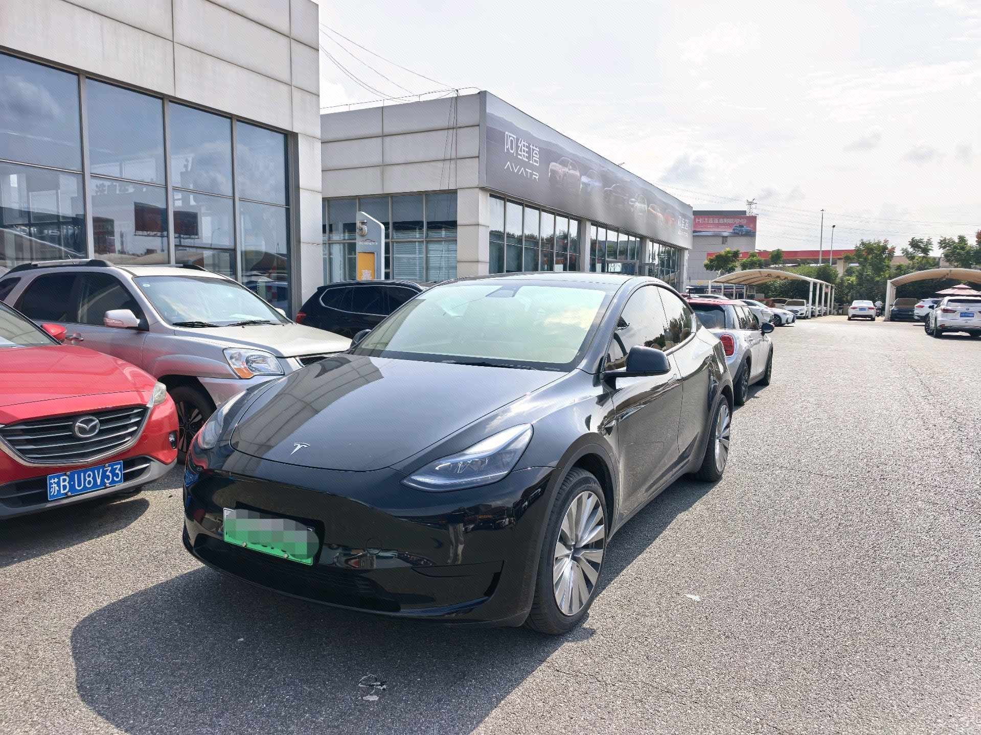 Tesla Model Y 2022 Tesla Model Y 2022 car image